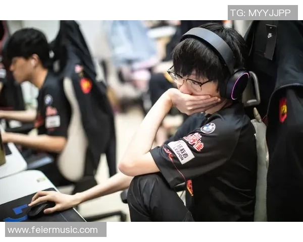 FPX战术解析:深度剖析英雄联盟阵地战体系的核心策略与执行技巧 FPX战术解析:深度剖析英雄联盟阵地战体系的核心策略与执行技巧